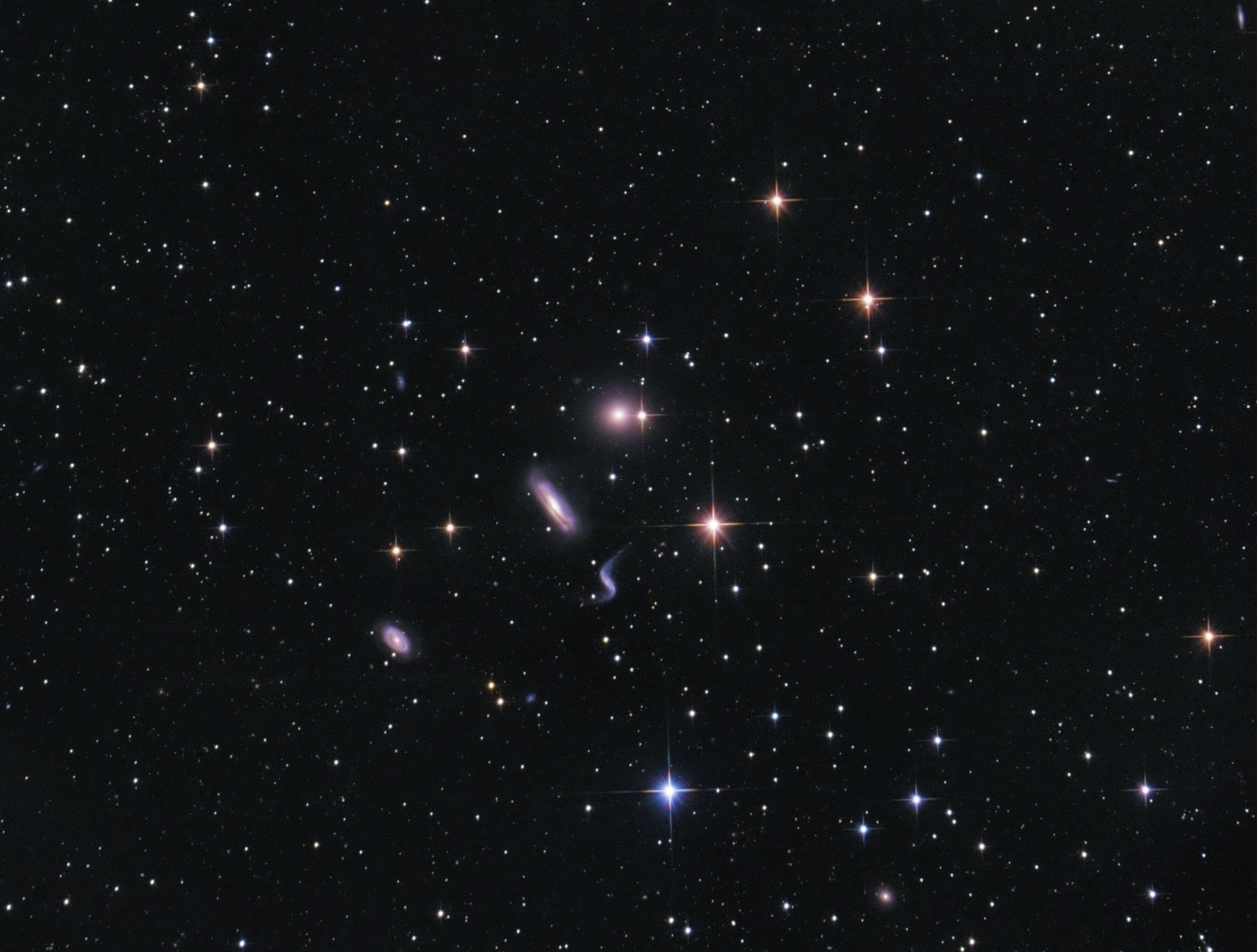 Hickson 44 kompakt galaxishalmaz