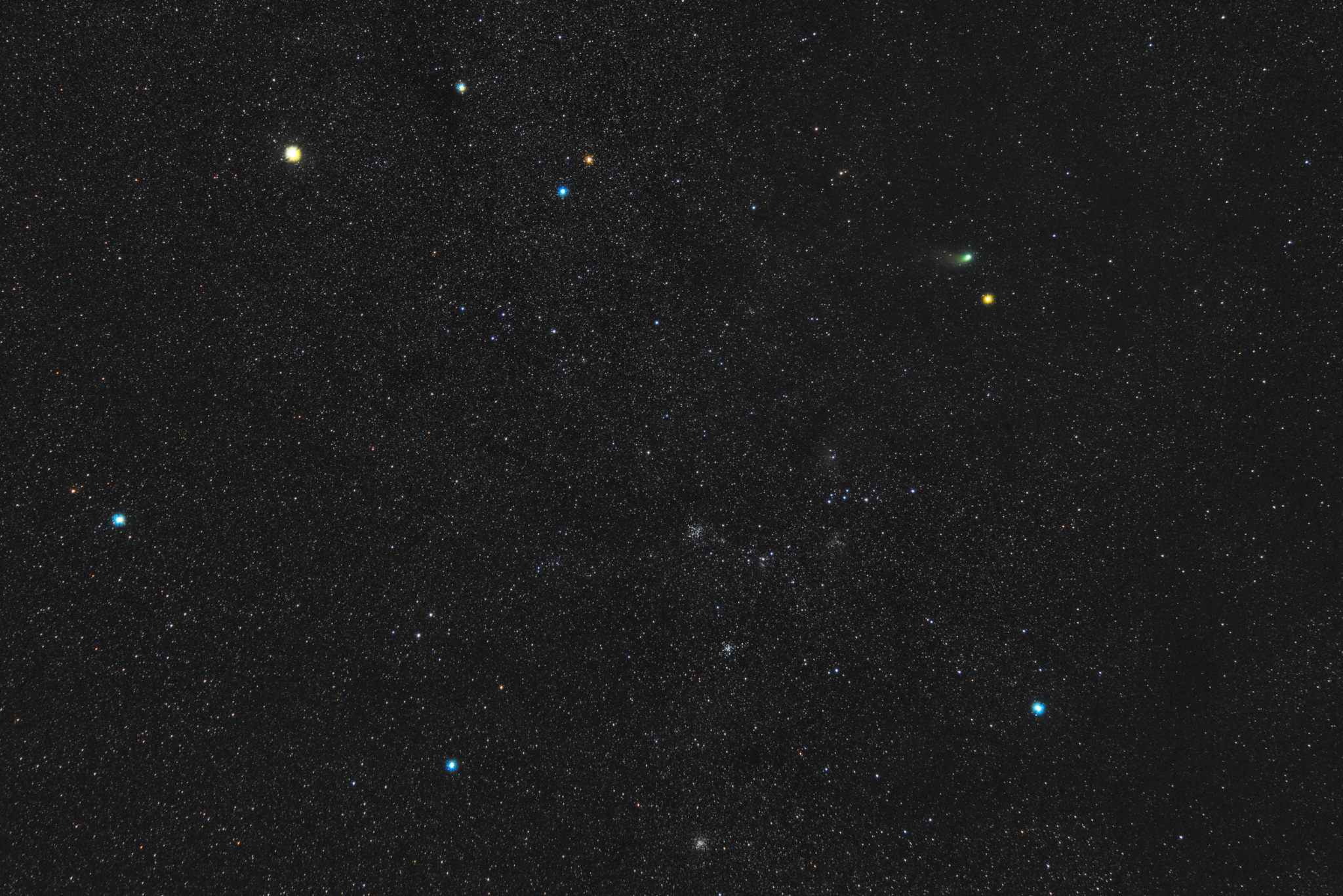 A  C/2022 E3 (ZTF) üstökös a Szekeres csillagképben