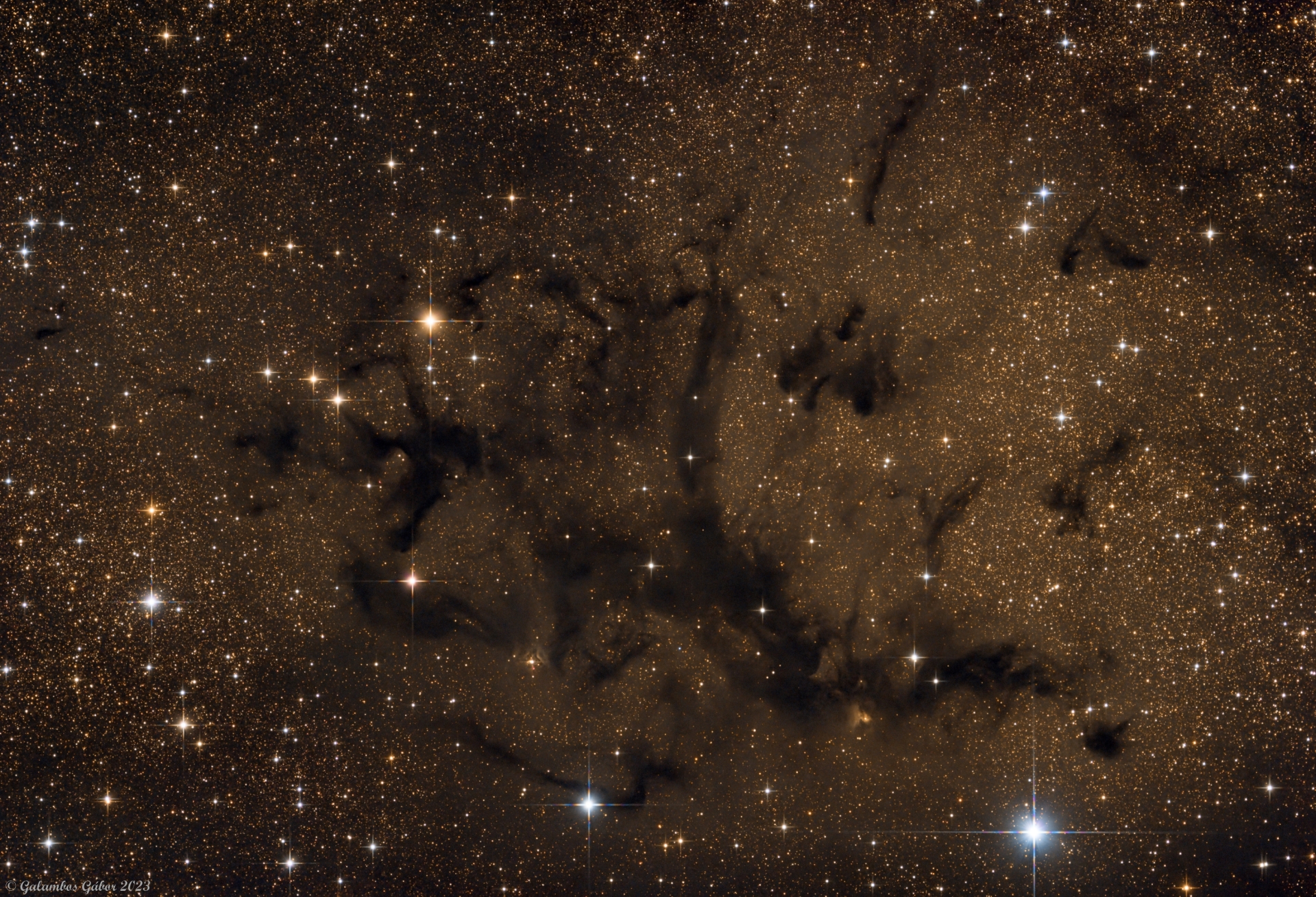 LDN673 sötét köd a Sas csillagképben
