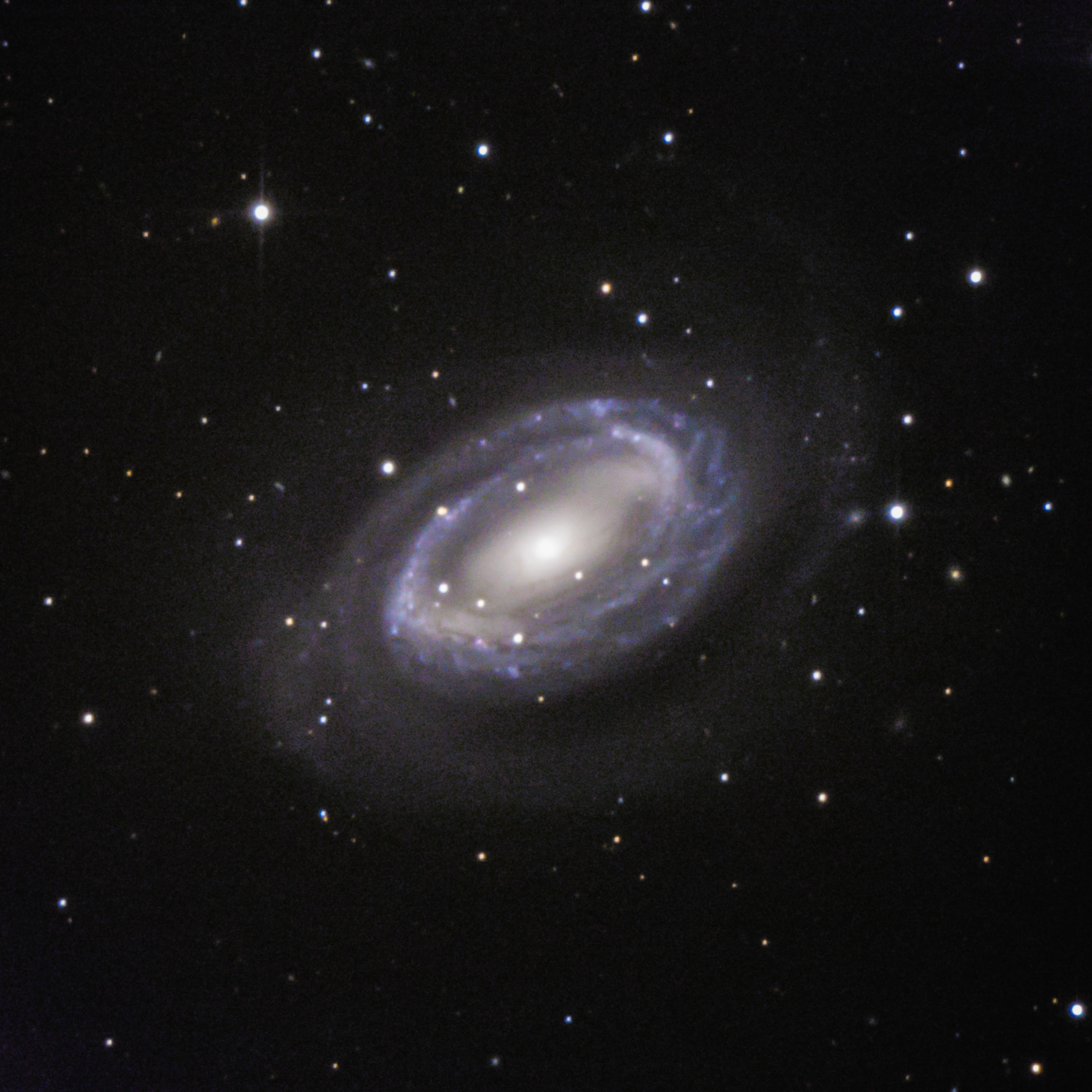 NGC4725 