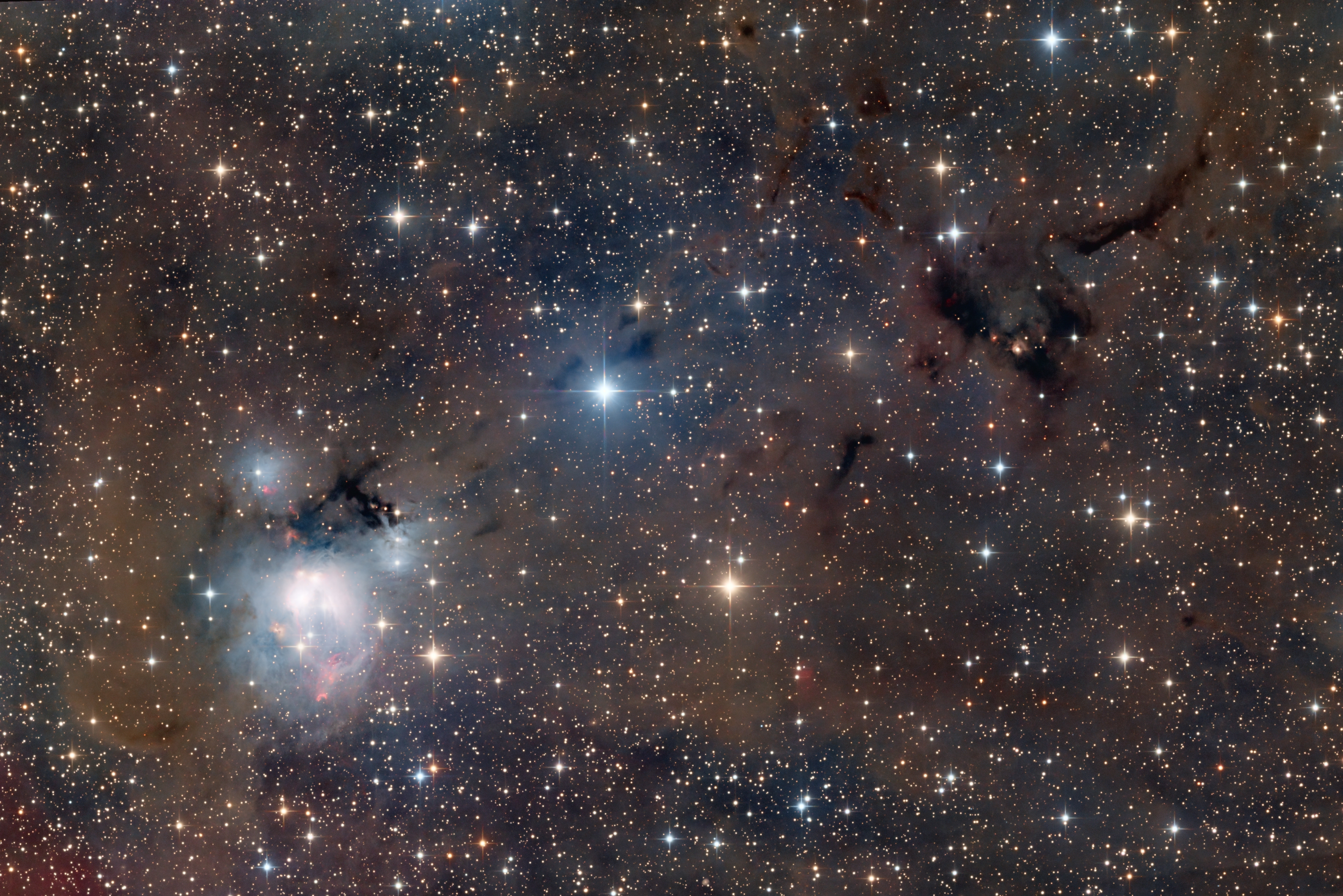 NGC7129 - fény és árnyék a Cefeusz csillagképben