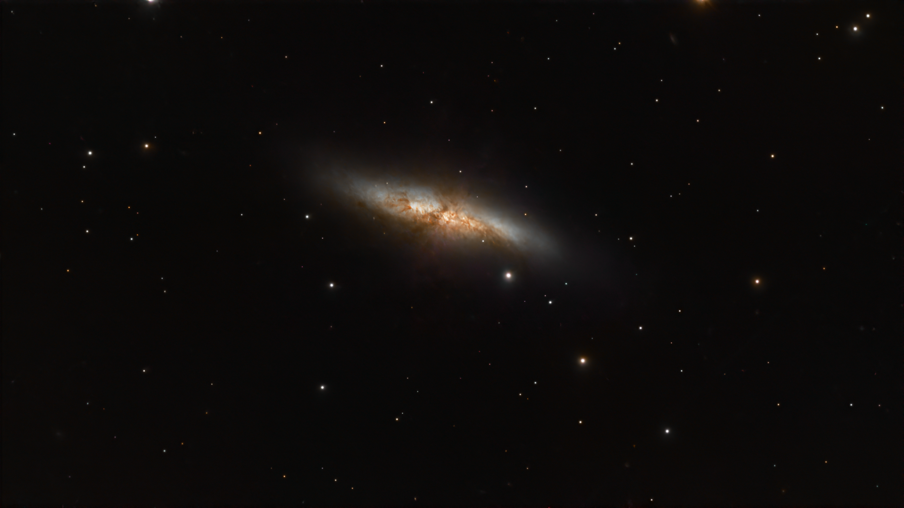 M82