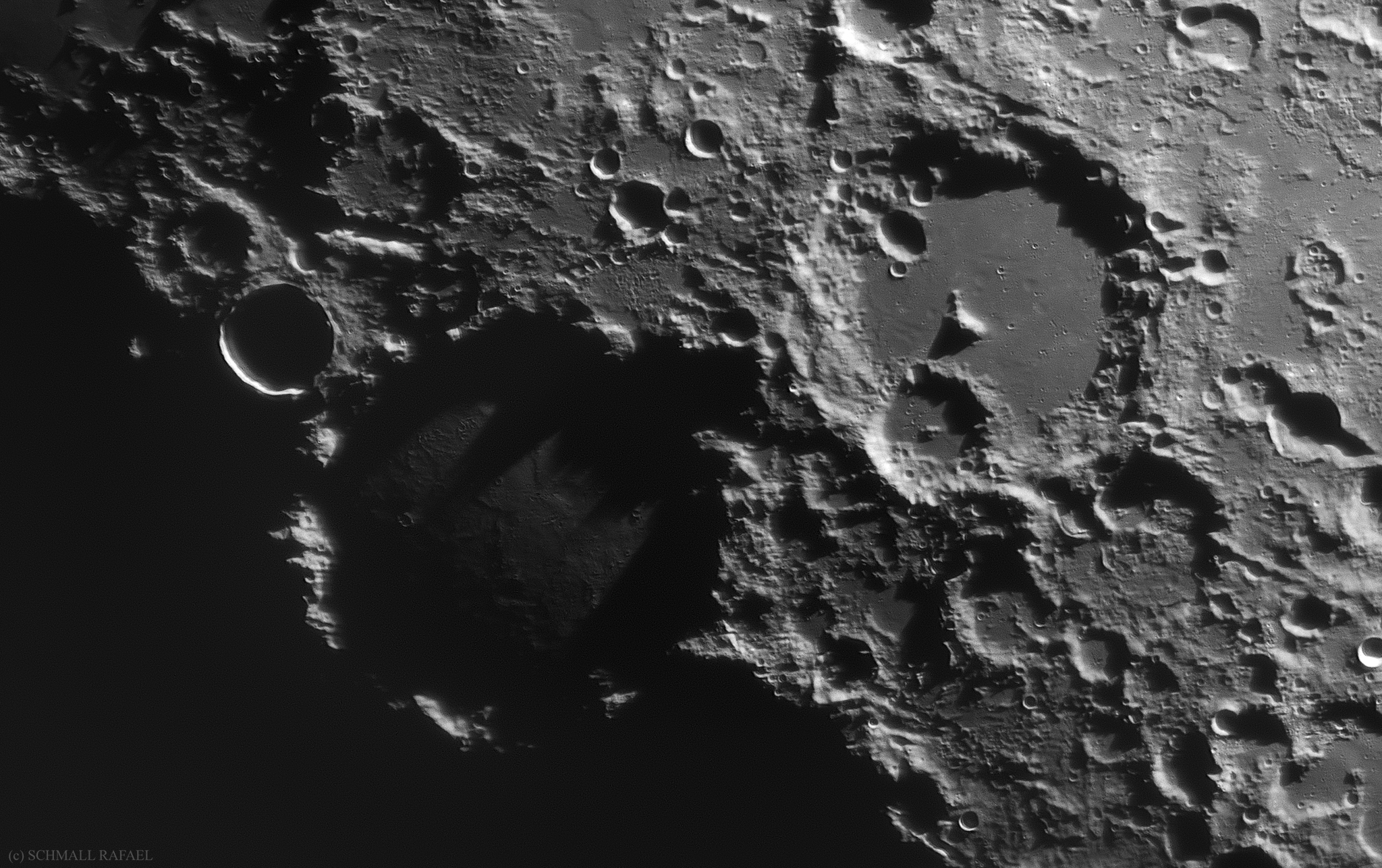 Holdrészlet - Árnyjáték