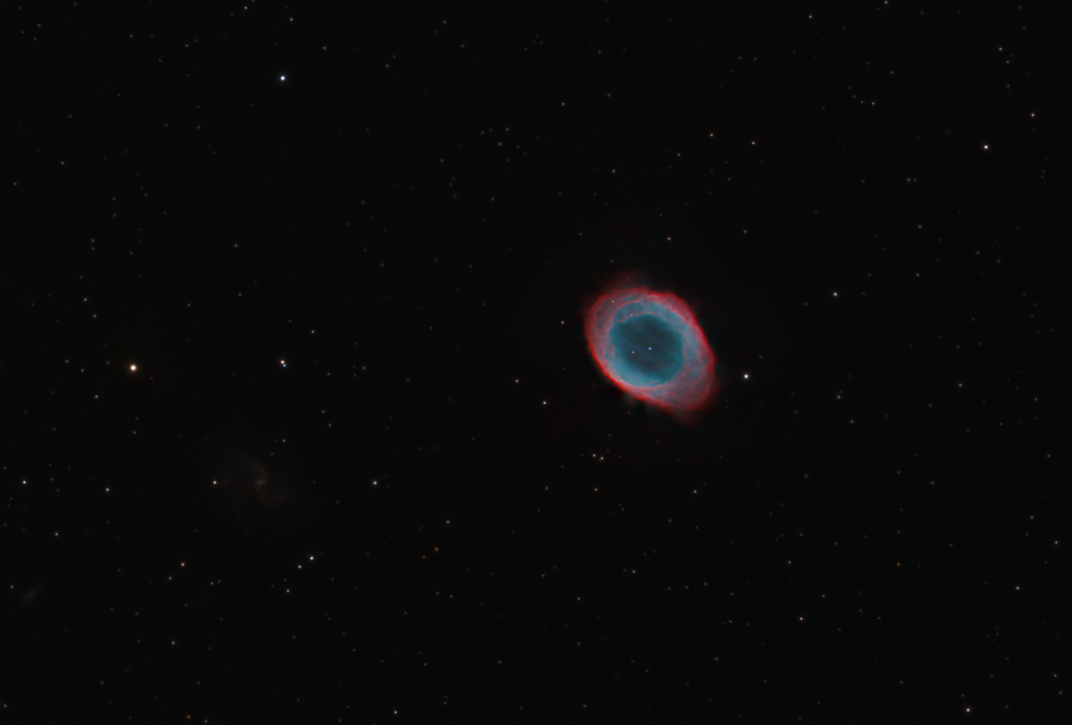 M57 Gyűrűs-köd és az IC 1296